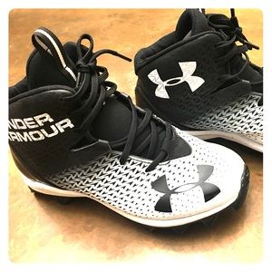 Under Armour Boys Football Cleats 4 youth